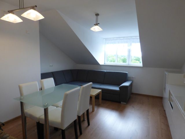 Mieszkanie 3-pokojowe Nysa, ul. Augustyna Kordeckiego. Zdjęcie 1