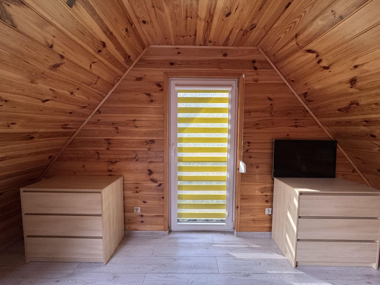 dom letniskowy, 3 pokoje Brenno. Zdjęcie 10