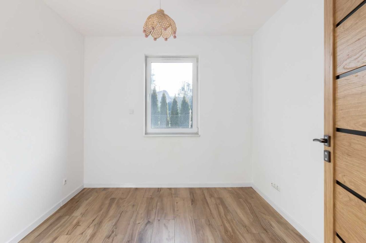 Mieszkanie 4-pokojowe Tarnowskie Góry Centrum. Zdjęcie 7