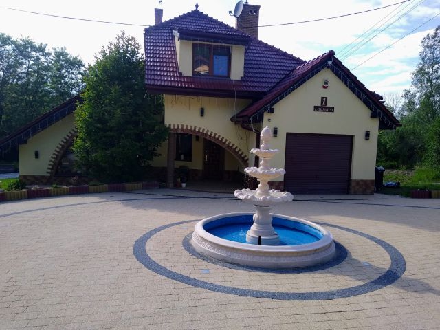 dom wolnostojący, 5 pokoi Wrząsowice, ul. Laurowa. Zdjęcie 1