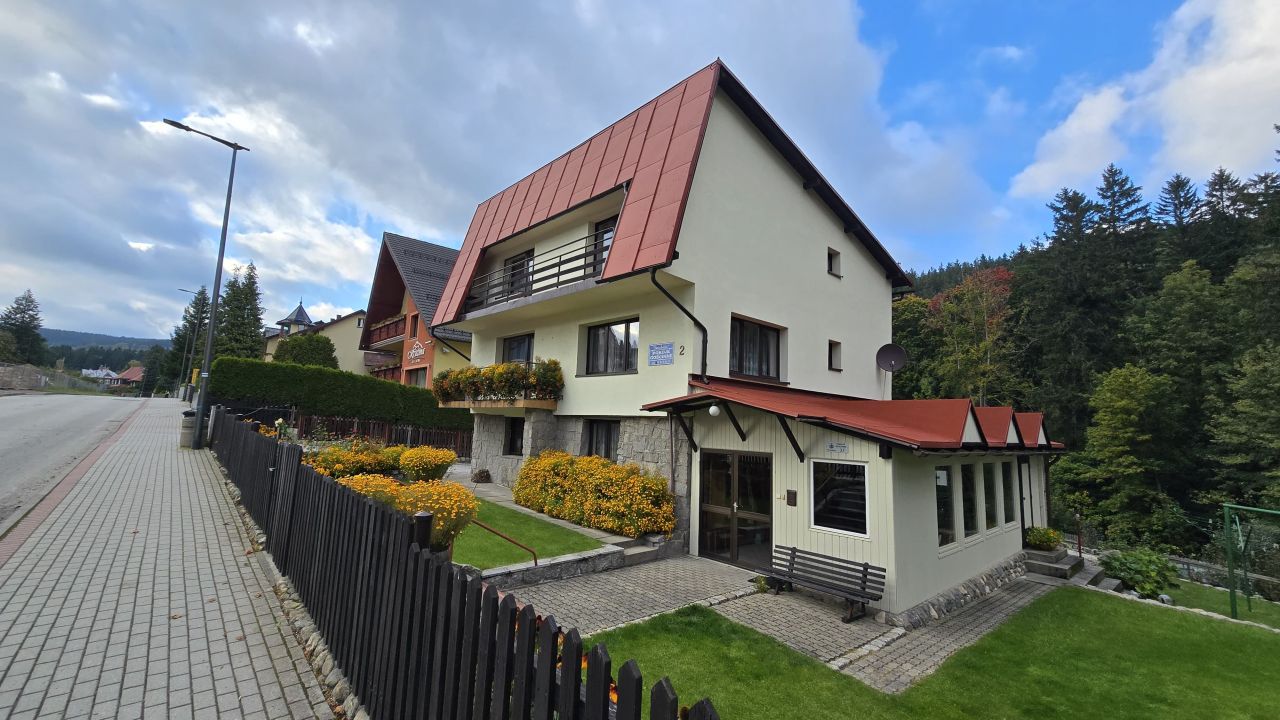 dom wolnostojący, 7 pokoi Szklarska Poręba Biała Dolina, ul. Demokratow. Zdjęcie 2