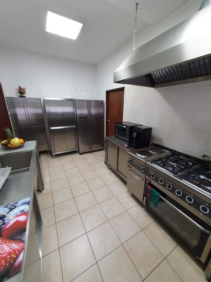 dom wolnostojący, 12 pokoi Stobno. Zdjęcie 4