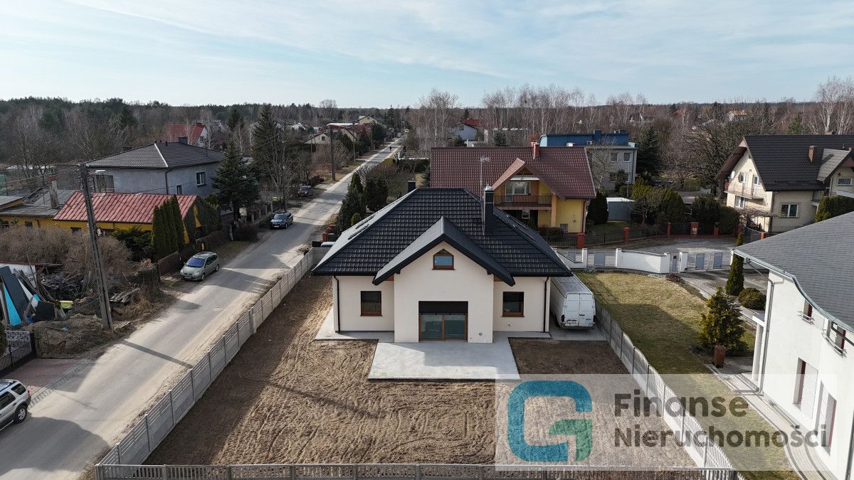 dom wolnostojący, 5 pokoi Skierniewice, ul. Sosnowa. Zdjęcie 3