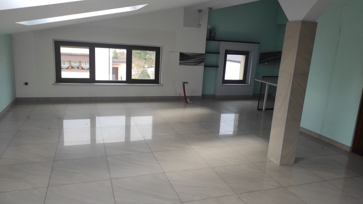 dom wolnostojący Brzeziny, ul. Władysława Sikorskiego. Zdjęcie 2