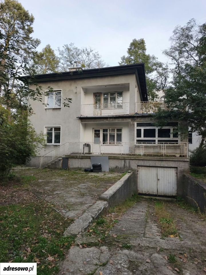 dom wolnostojący, 6 pokoi Milanówek. Zdjęcie 2