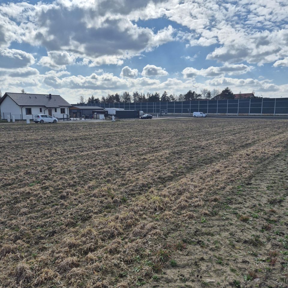 Działka budowlana Skrzynki, ul. św. Huberta. Zdjęcie 6