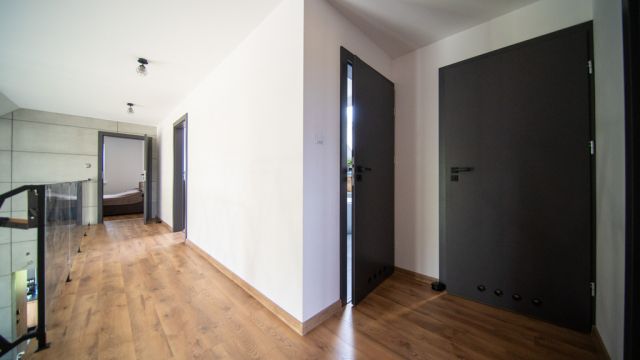 dom wolnostojący, 6 pokoi Skoków. Zdjęcie 25