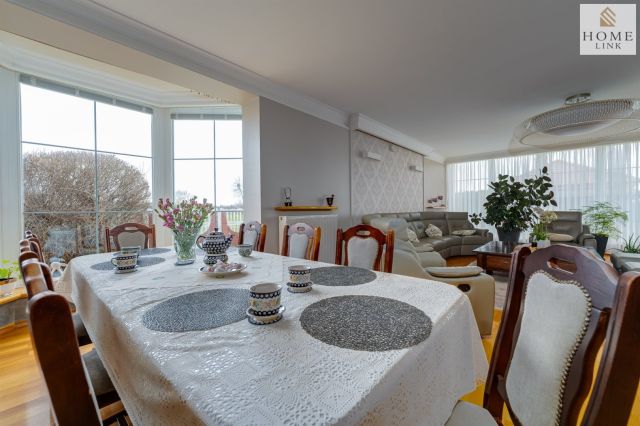 dom wolnostojący, 5 pokoi Plęsy. Zdjęcie 2