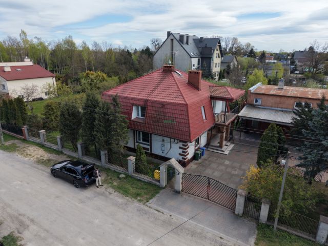 dom wolnostojący, 4 pokoje Łódź Chojny, ul. Wrzecionowa. Zdjęcie 1