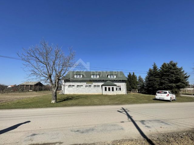 dom wolnostojący, 15 pokoi Bogoria Skotnicka. Zdjęcie 3