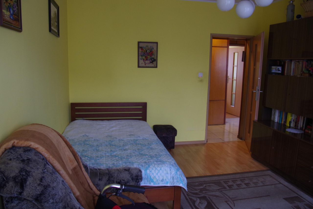 Mieszkanie 3-pokojowe Chodów. Zdjęcie 5