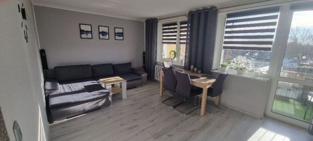 Mieszkanie 3-pokojowe Słupsk, ul. Wiatraczna. Zdjęcie 1