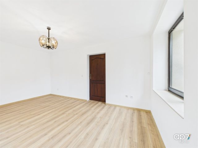 dom wolnostojący, 5 pokoi Libertów. Zdjęcie 11