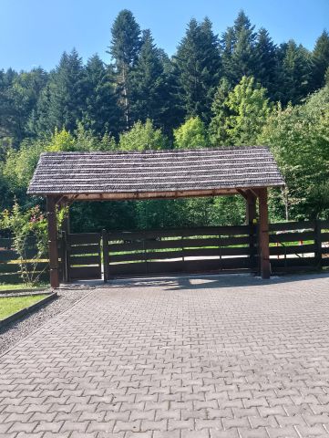 dom wolnostojący, 5 pokoi Grzechynia Decówka. Zdjęcie 1