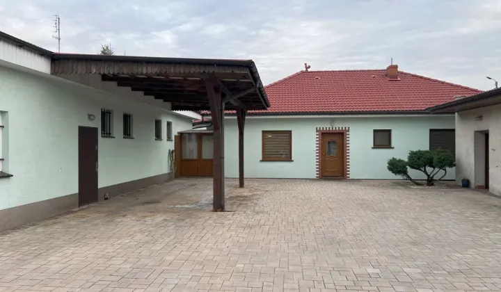 dom wolnostojący Niniew