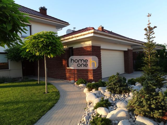 bliźniak, 7 pokoi Konstancin-Jeziorna. Zdjęcie 1