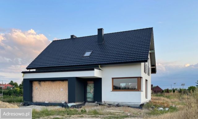 dom wolnostojący, 4 pokoje Biestrzyków. Zdjęcie 1