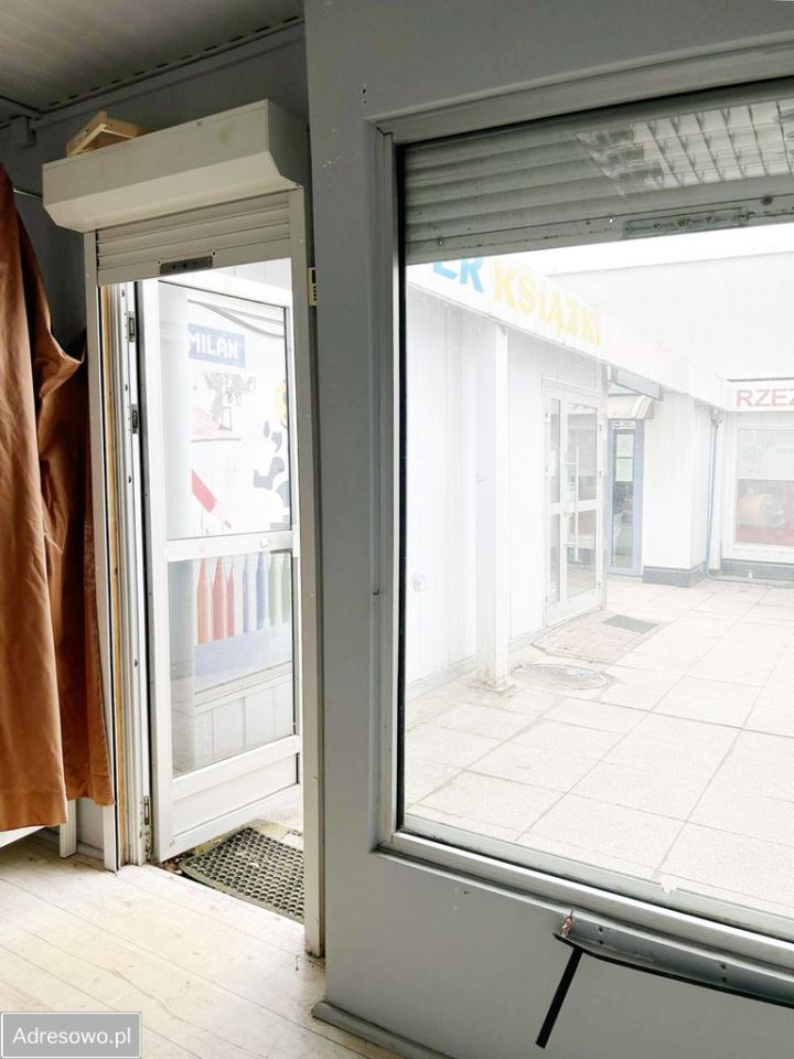 Lokal Gdynia Karwiny, ul. Korzenna. Zdjęcie 2