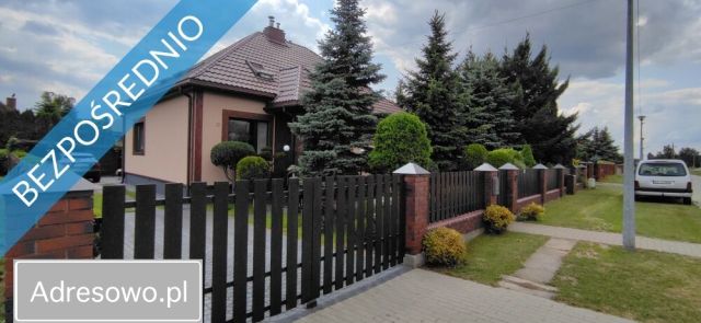 dom wolnostojący, 5 pokoi Łowicz, os. Bratkowice. Zdjęcie 1