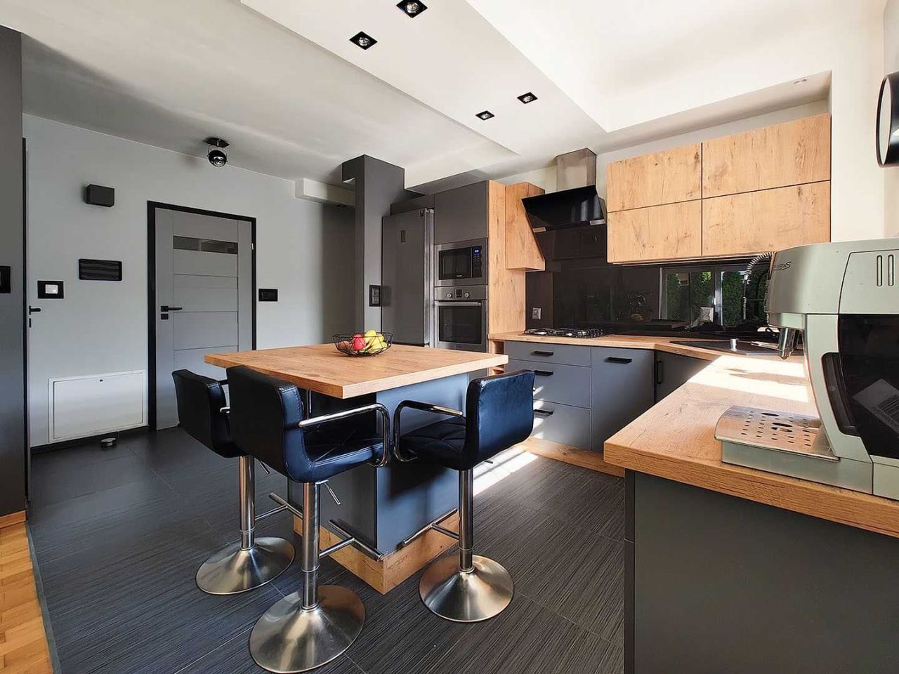 Mieszkanie 3-pokojowe Groblice. Zdjęcie 4