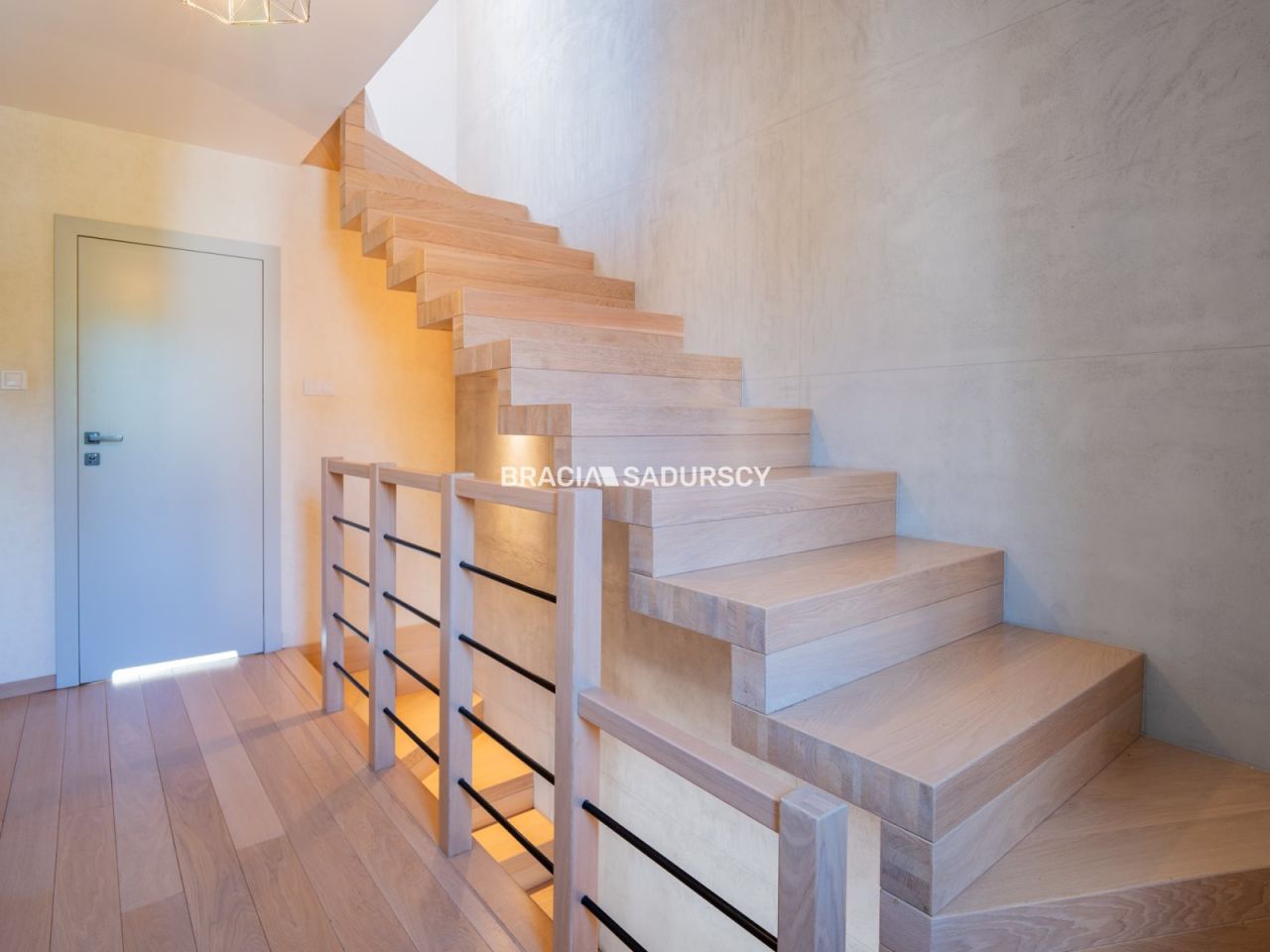 dom wolnostojący, 4 pokoje Kraków Dębniki, ul. Zakrzowiecka. Zdjęcie 14