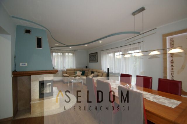 dom wolnostojący, 5 pokoi Mysłakowice. Zdjęcie 3