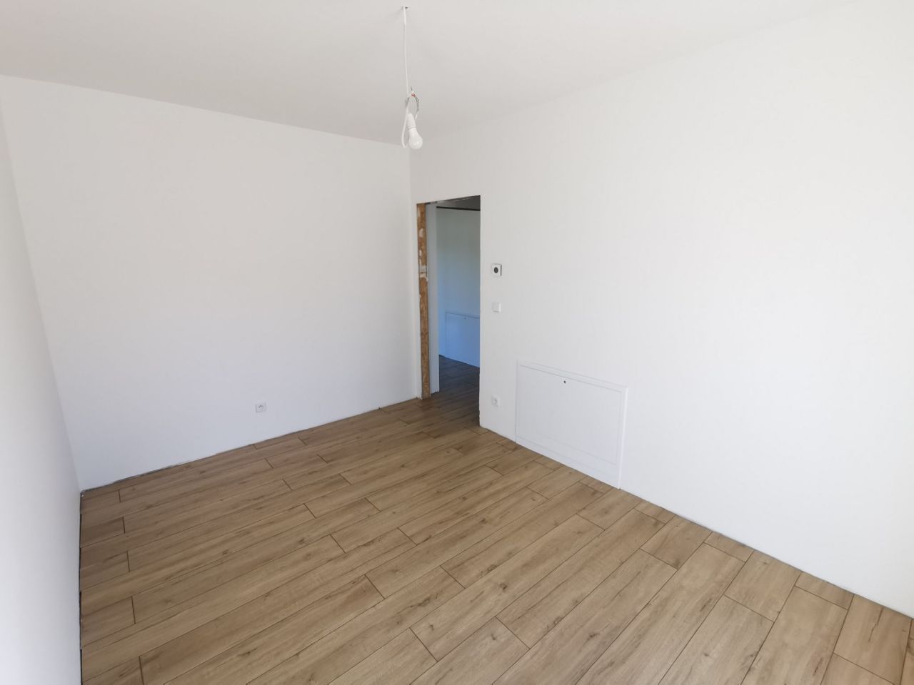 dom wolnostojący, 4 pokoje Święta. Zdjęcie 13