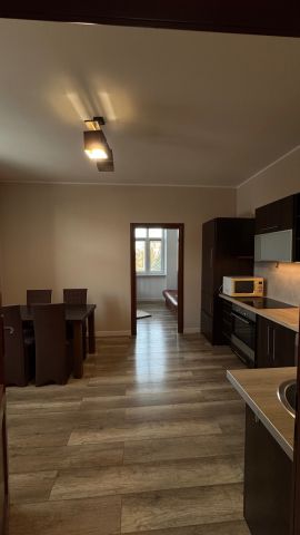 Mieszkanie 3-pokojowe Oława, ul. Zwierzyniec Duży. Zdjęcie 1