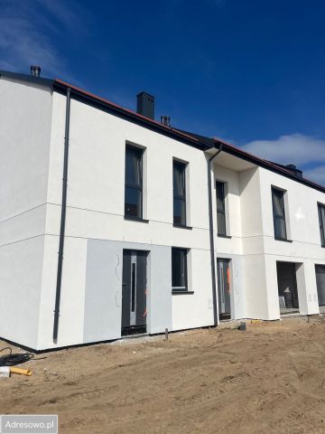 Mieszkanie 3-pokojowe Strzebielino, ul. Ignacego Kraszewskiego. Zdjęcie 1