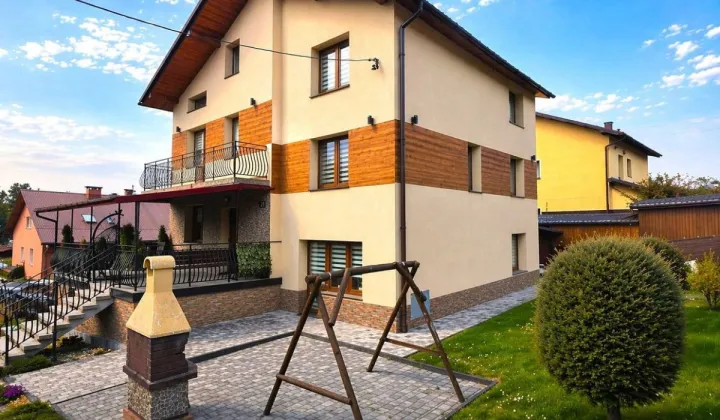 dom wolnostojący, 8 pokoi Sanok, ul. Wincentego Witosa