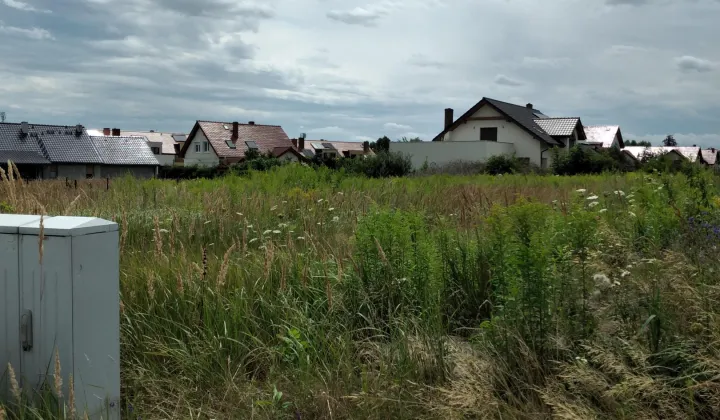 Działka budowlana Środa Śląska Centrum, ul. Nasturcjowa