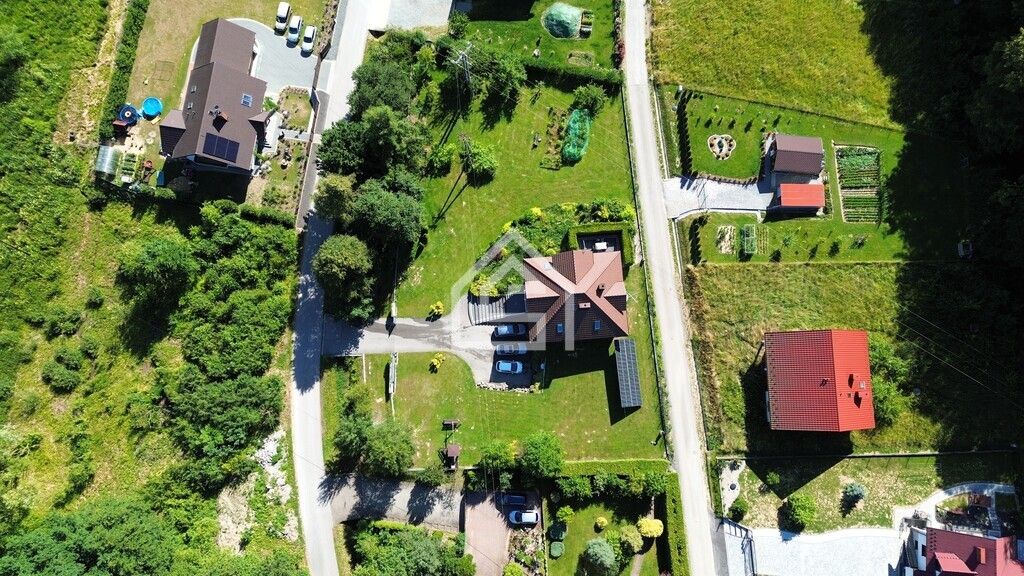 dom wolnostojący, 6 pokoi Gnojnik. Zdjęcie 3