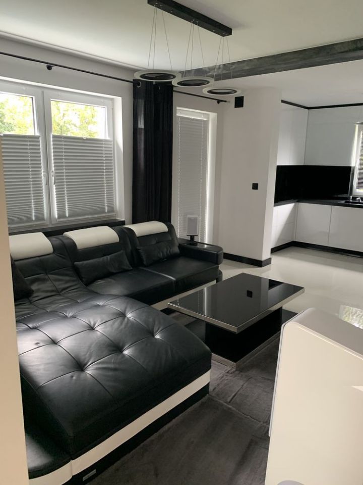 Mieszkanie 3-pokojowe Jankowice. Zdjęcie 2