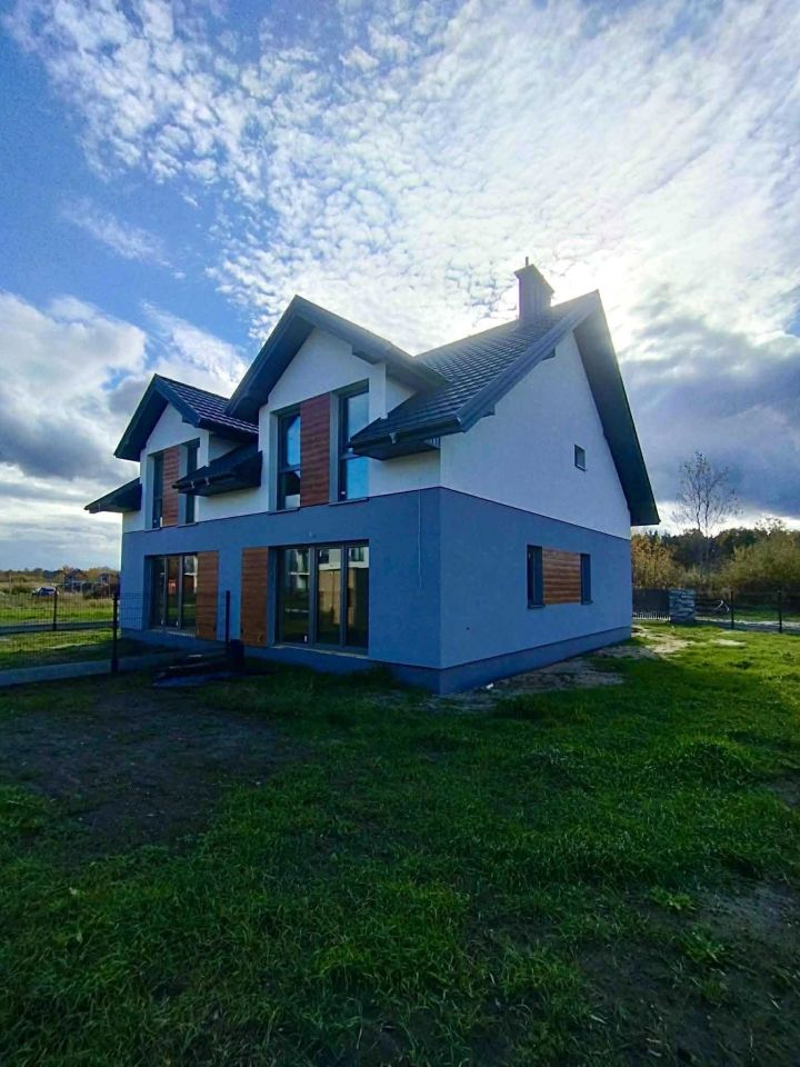 bliźniak, 4 pokoje Ciemne