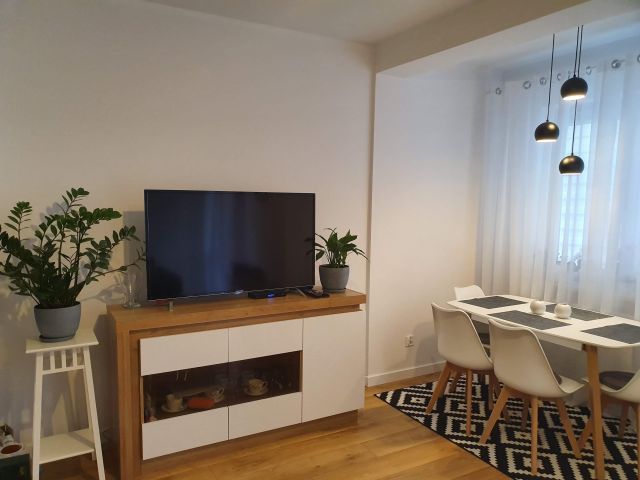 Mieszkanie 3-pokojowe Nowy Dwór Mazowiecki, ul. Dębowa. Zdjęcie 1