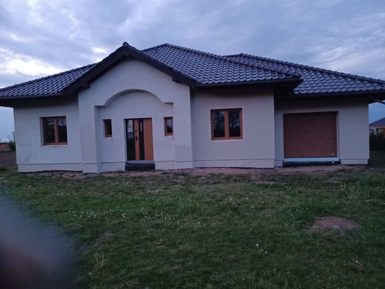 dom wolnostojący, 4 pokoje Zawały