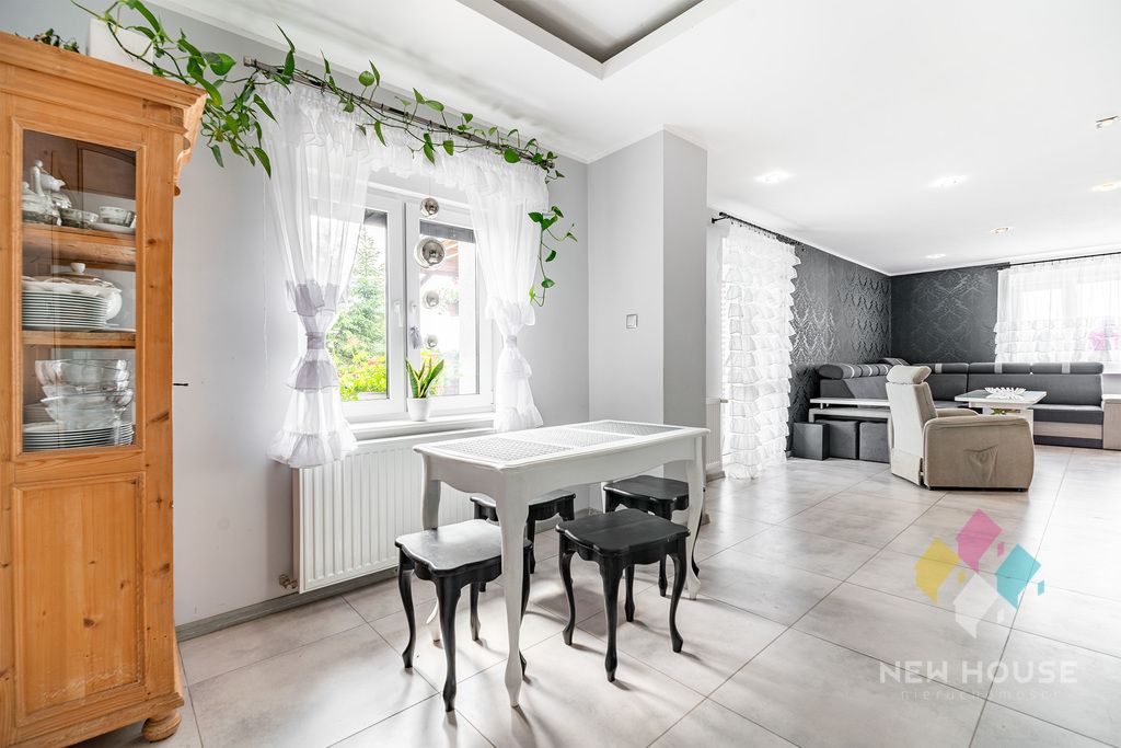 dom wolnostojący, 10 pokoi Jelonki. Zdjęcie 11