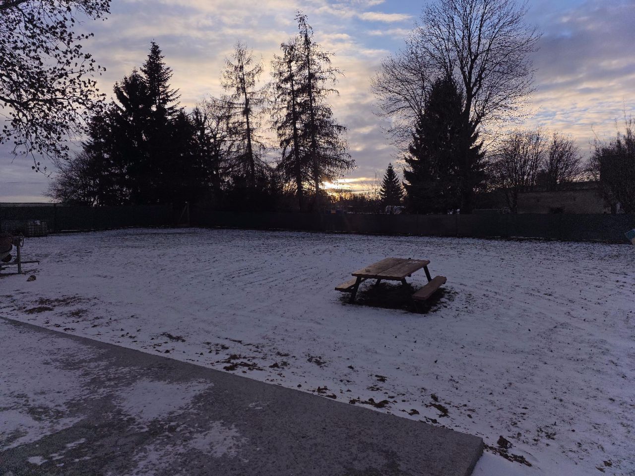 dom wolnostojący, 10 pokoi Stoszowice. Zdjęcie 13