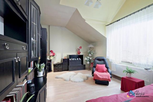 dom wolnostojący, 11 pokoi Częstochowa Kręciwilk. Zdjęcie 11