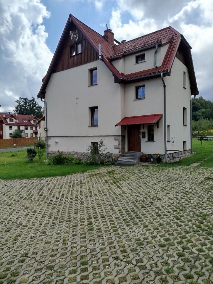 dom wolnostojący, 12 pokoi Karpacz, ul. Przemysłowa. Zdjęcie 2