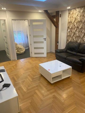 Mieszkanie 3-pokojowe Głubczyce, ul. Kochanowskiego. Zdjęcie 1