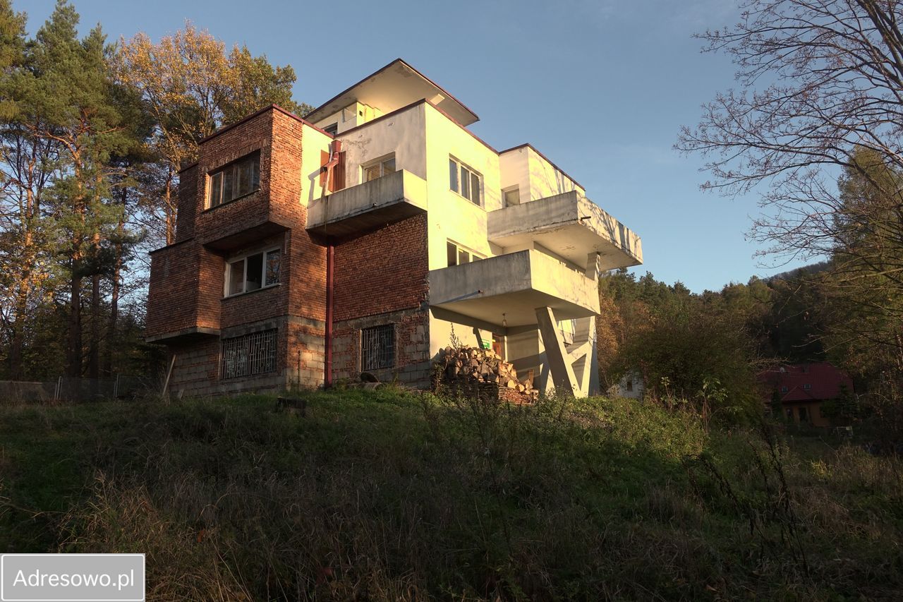 dom wolnostojący, 6 pokoi Myślenice Zarabie, ul. Modrzewiowa