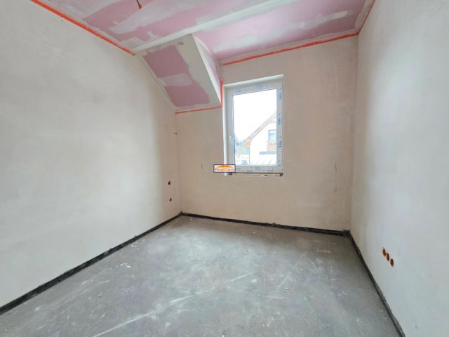 dom szeregowy, 4 pokoje Chrosna. Zdjęcie 8