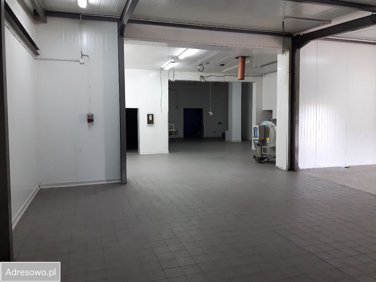 Hala/magazyn Sulęcinek. Zdjęcie 4