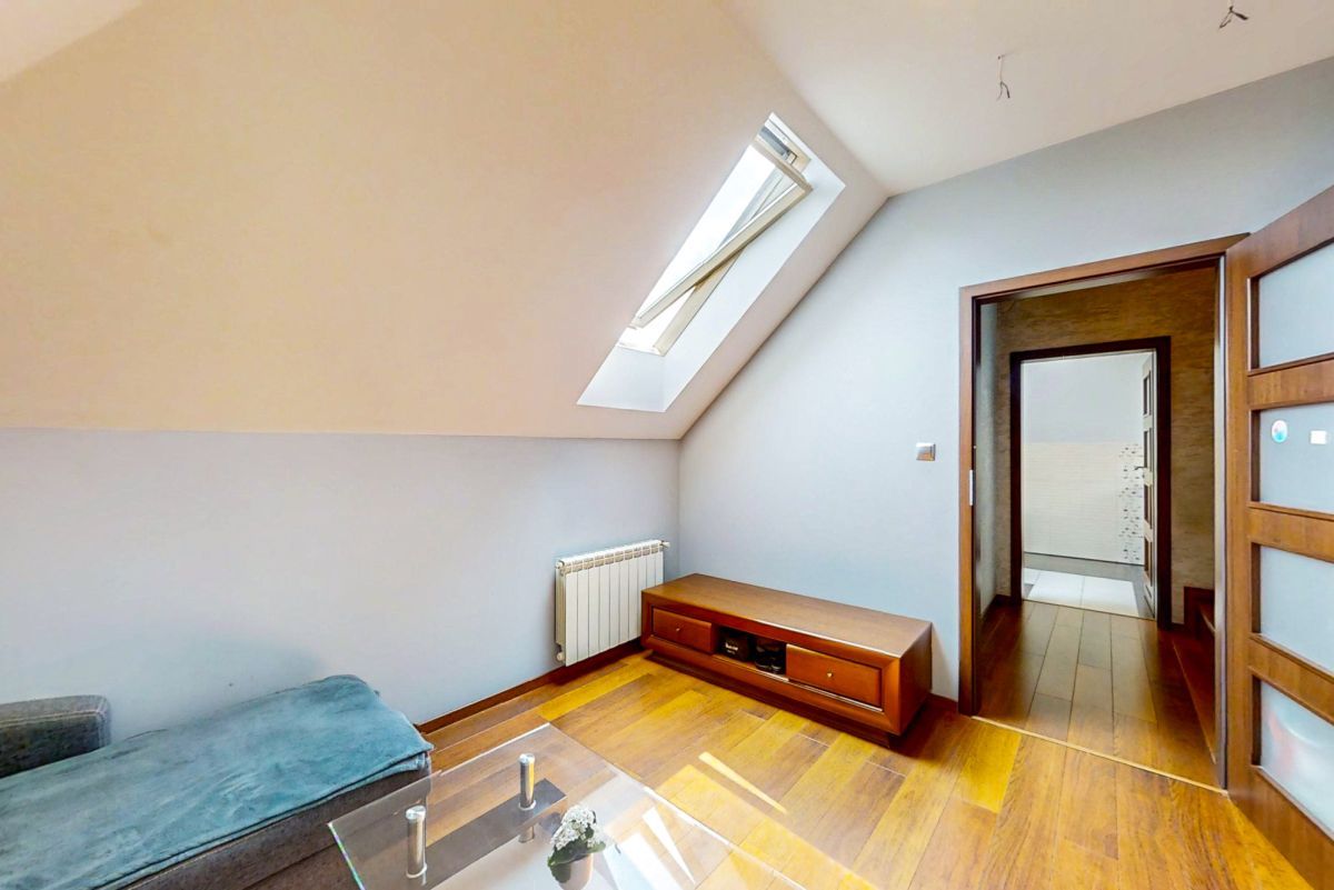 dom wolnostojący, 5 pokoi Justynów. Zdjęcie 20