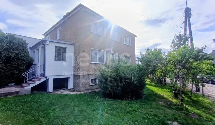 dom wolnostojący, 6 pokoi Oleśnica