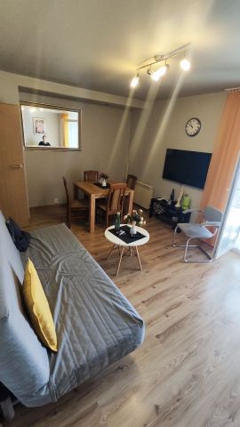 Mieszkanie 4-pokojowe Bytom Stroszek, pl. Stefana Żeromskiego. Zdjęcie 1