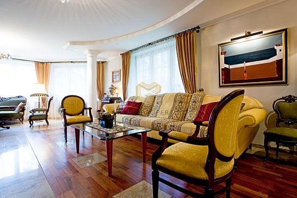 dom wolnostojący, 7 pokoi Konstancin-Jeziorna. Zdjęcie 10