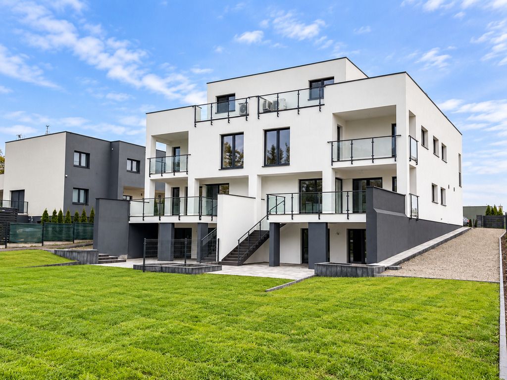 bliźniak, 6 pokoi Rzeszów, ul. św. Marcina. Zdjęcie 1