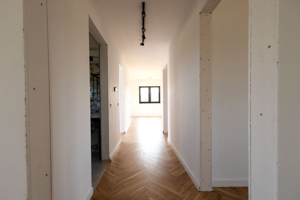 dom wolnostojący, 4 pokoje Zastruże. Zdjęcie 8